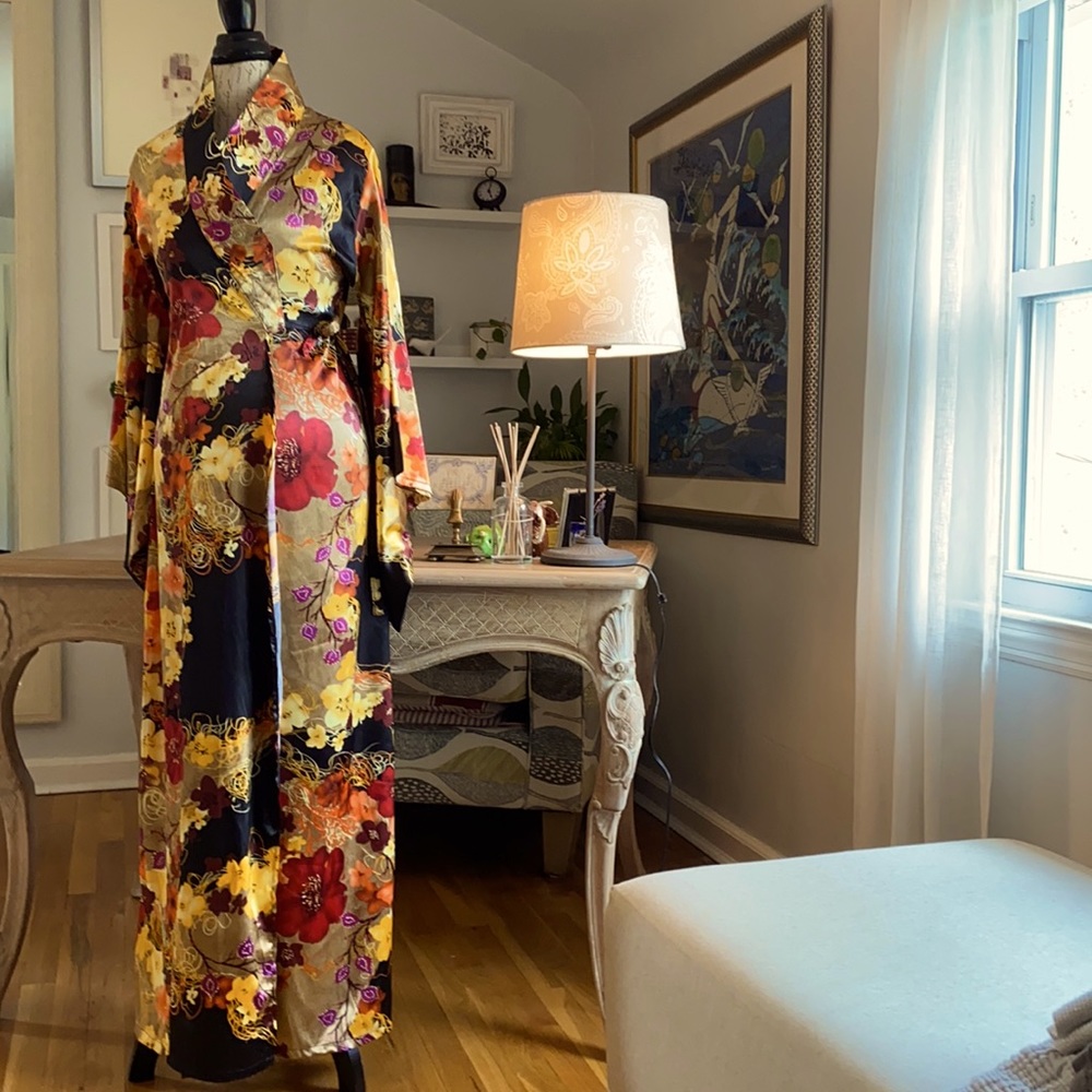 Vintage 2000 Kimono. Never worn.